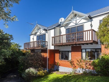 6 Glendevere Terrace, Redcliffs, Christchurch