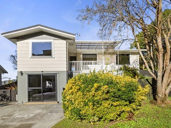 13 Forglen Place, Tawa, Wellington
