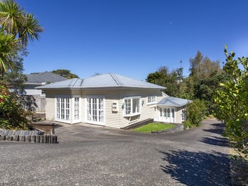 23 Makiri Street, Helensville, Helensville