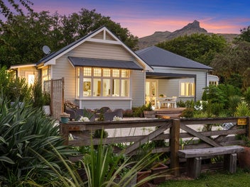 86 Bridle Path Road, Heathcote Valley, Christchurch