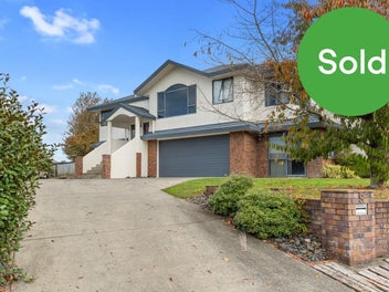 9 Guernsey Place, Grandview Heights, Hamilton