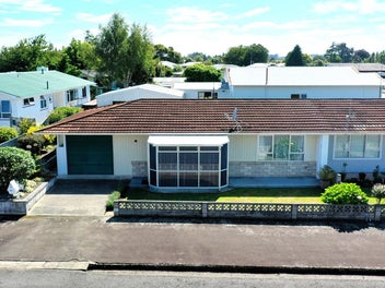6A Stairs Street, Dannevirke