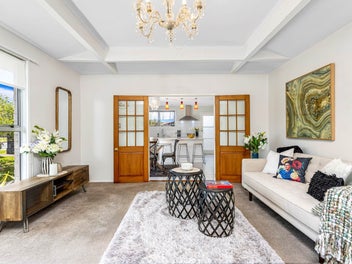 15A Doment Crescent, Orewa