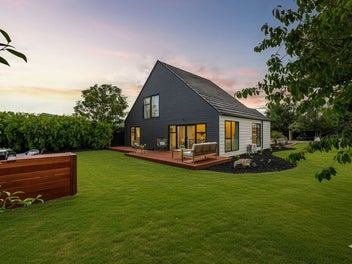 49B Inwoods Road, Parklands, Christchurch