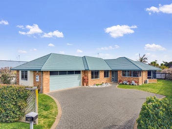 10 Chatswood Place, Rototuna, Hamilton