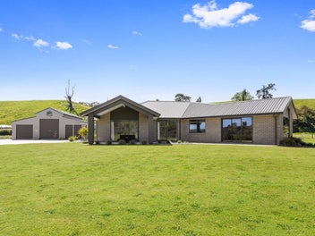 321 Horahora Road, Tirau