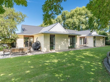 19 Tirohanga Road, North Taieri, Mosgiel