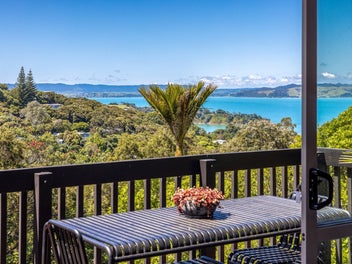 116 Fairview Crescent, Omiha, Waiheke Island