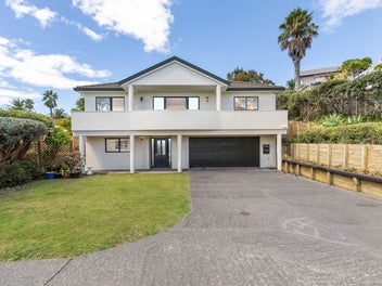 6 Goldfinch Rise, Unsworth Heights, Auckland