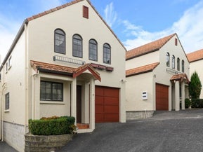 4/5 Spencer Road, Oteha, Auckland