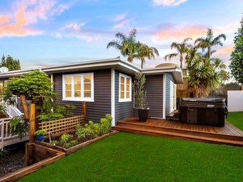 74A Wiseley Road, West Harbour, Auckland