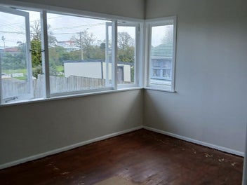 25 Laxon Avenue, Otara, Auckland