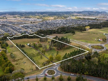 1 Old Pine Valley Road, Silverdale