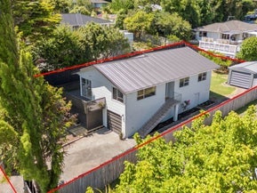 16 Onedin Place, Titirangi, Auckland