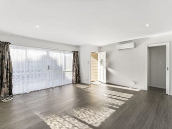 2/3 Ellen Street, Manurewa East, Auckland