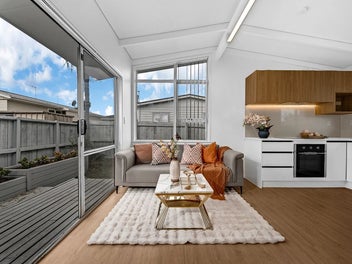 2/2 Dagenham Street, Manurewa, Auckland