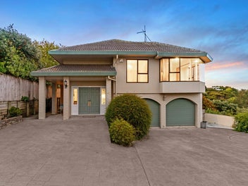 88 Onetaunga Road, Chatswood, Auckland
