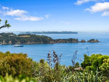 13 Hauraki Road, Oneroa, Waiheke Island
