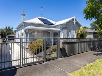 4 Kiwitea Street, Sandringham, Auckland
