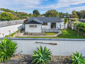 18 Ruru Road, Otaihanga, Paraparaumu