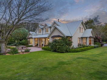 54 Wroots Road, Kennedys Bush, Christchurch