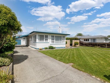 18 Abraham Crescent, Milson, Palmerston North