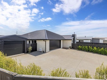 1 Corsica Court, Fitzherbert, Palmerston North