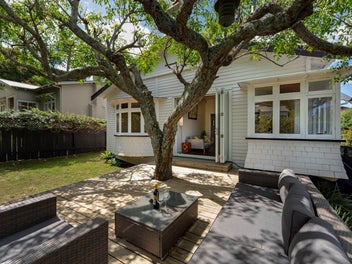 21 Vinter Terrace, Mount Albert, Auckland