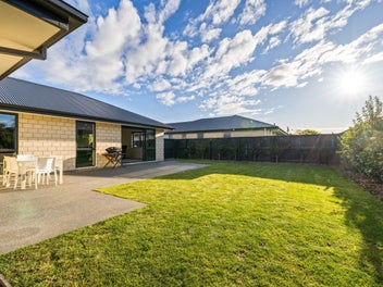 7/17 Wineberry Avenue, Amberley, Amberley