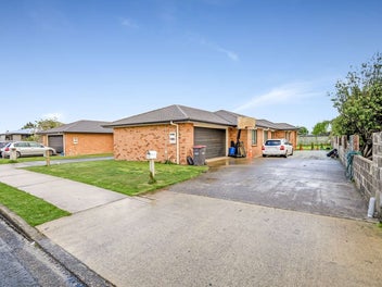 56 Avon Road, Clifton, Invercargill