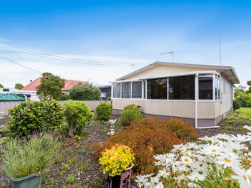 88 Second View Avenue, Beachlands, Auckland