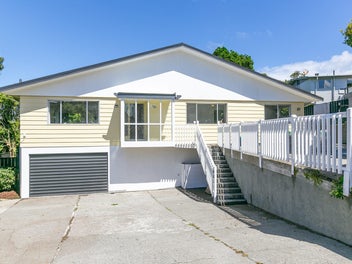 12 Safari Crescent, Johnsonville, Wellington