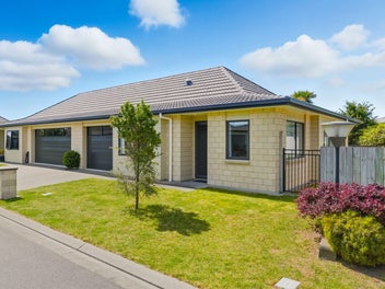 20/3 Georgia Grove, Paraparaumu, Paraparaumu