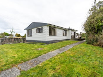 25 Clifden Highway, Tuatapere, Tuatapere