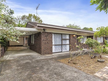 1/2A Takapu Street, Henderson, Auckland