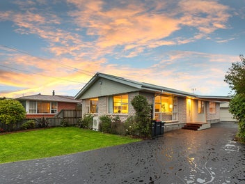 62 Daniels Road, Redwood, Christchurch