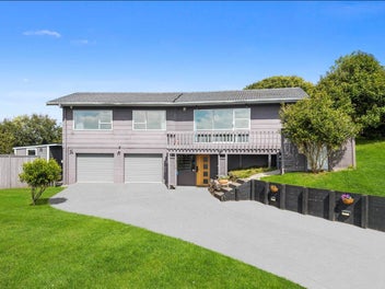 5 Cyclarama Crescent, Massey, Auckland