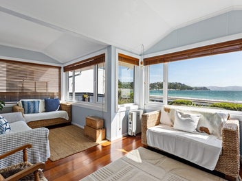 39 Marine Parade, Seatoun, Wellington
