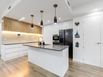 8 Windlass Street, Long Bay, Auckland