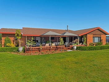 26 Cameron Road, Makauri, Gisborne