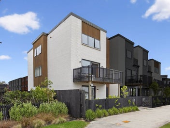 4/271 Ormiston Road, Flat Bush, Auckland