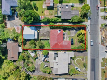22 Kingdale Road, Henderson, Auckland