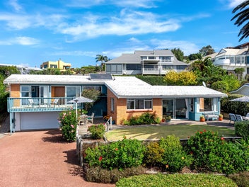 30 Upper Chelverton Drive, Red Beach, Red Beach