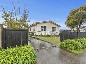 219 Parklands Avenue, Bell Block, New Plymouth