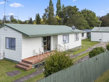 14 Frances Street, Tirau