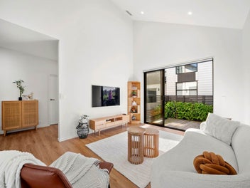 1B Lemon Grove Lane, Greenhithe, Auckland