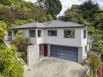 111 Churton Drive, Churton Park, Wellington