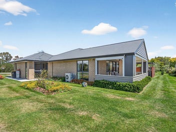 3 Redwood Lane, Martinborough, Martinborough