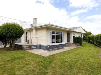 20 Jeanette Street, Glenview, Hamilton