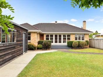 53 Braid Road, St Andrews, Hamilton